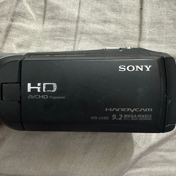 Sony Handycam Camcorder Video Camera HDR-CX405 - Picture 1 of 7